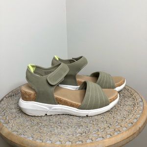 Dr. Scholl’s Super Comfy Wedges